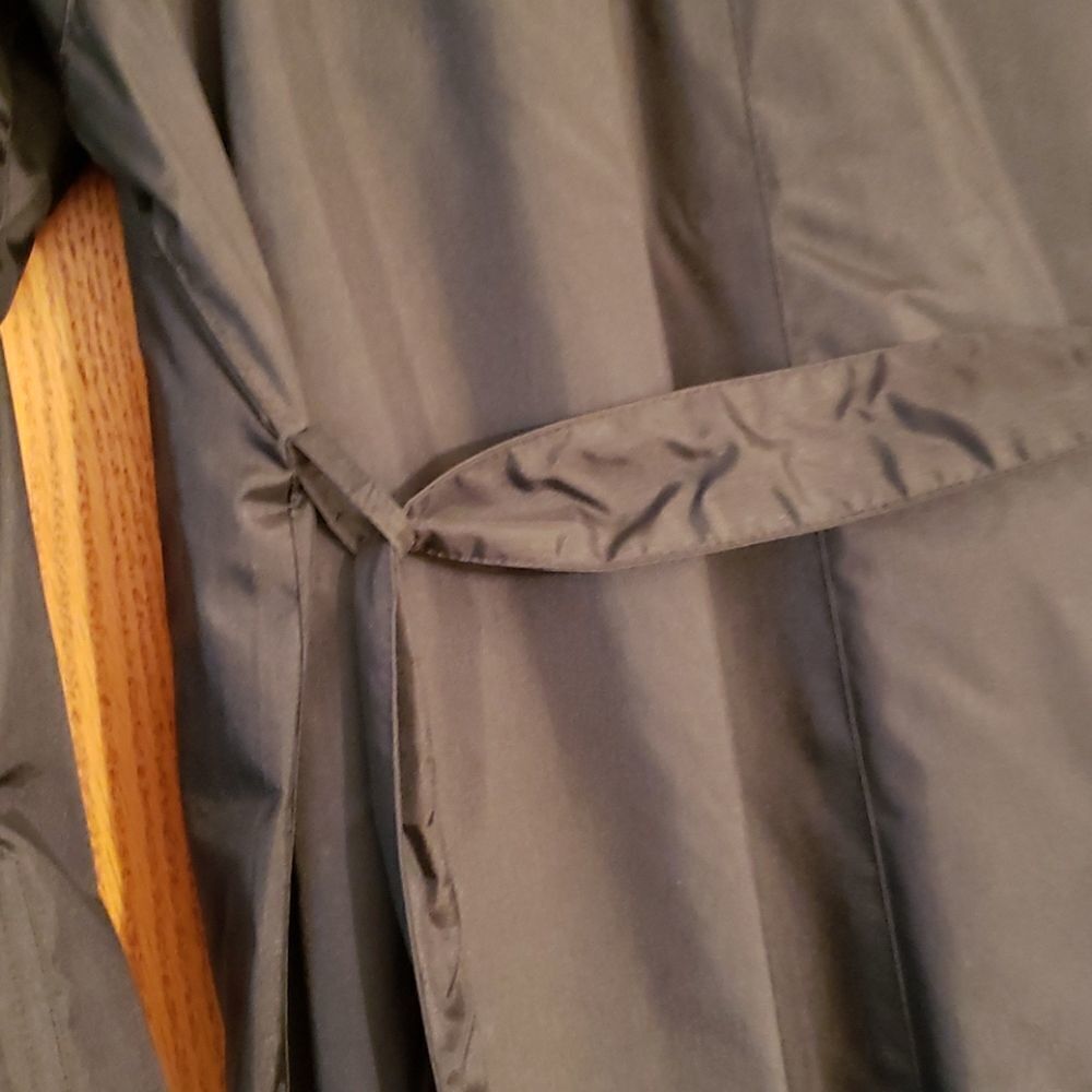 EUC J Gallery Black Raincoat Trench Coat Sz 7/8P - Picture 3 of 9